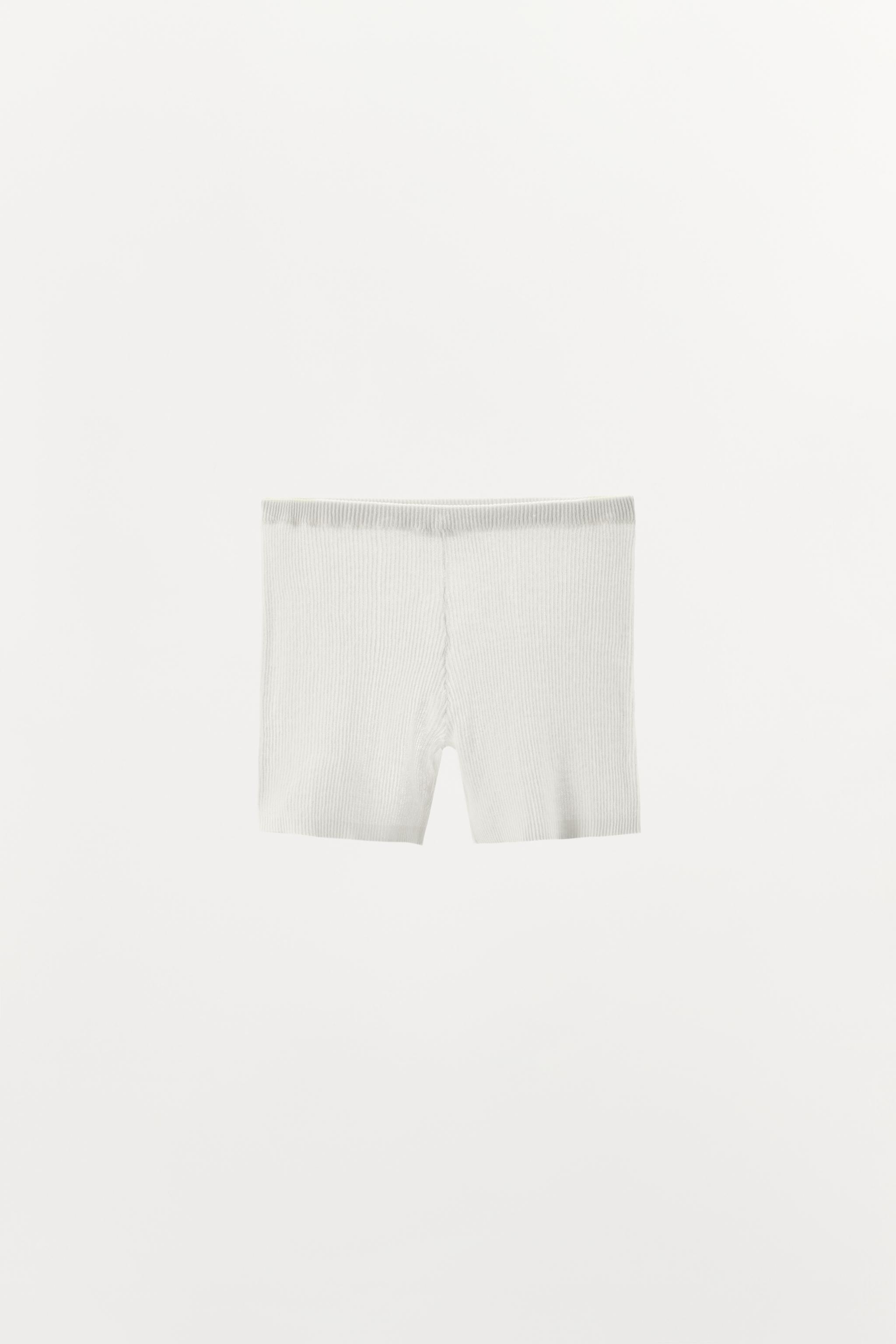 SHORT EN MAILLE CÔTELÉE